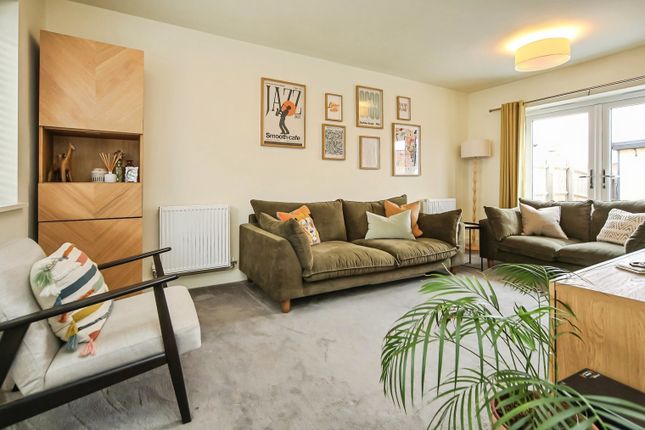 1, Hughes Close, Rugby photo 4