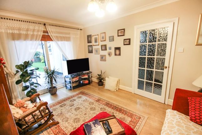 39, Pinner Road, Northwood photo 4