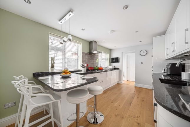 36, Milton Hall Road, Gravesend photo 4