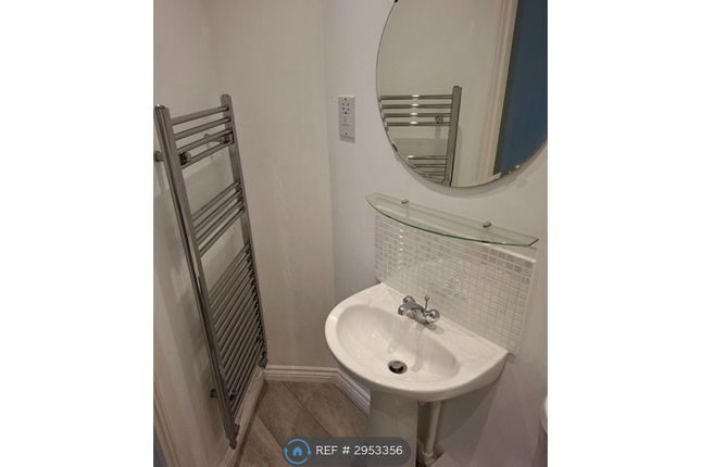 Dunster Close, Bilton, Rugby photo 5