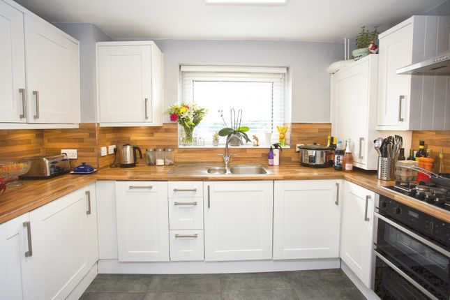 3 bed flat for sale in Herrick Close, Southampton SO19