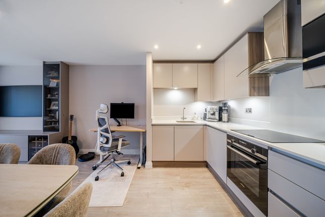 Apartment 23, Rialto, Canal Side, Maidenhead photo 4