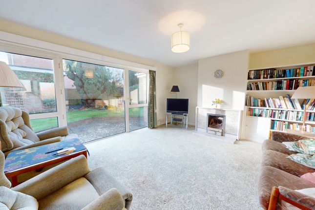 10, Charnwood Road, Cheltenham photo 2
