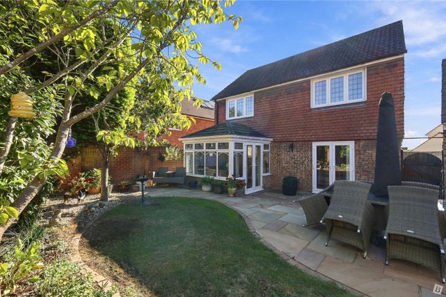 19, Paston Close, Essex photo 4