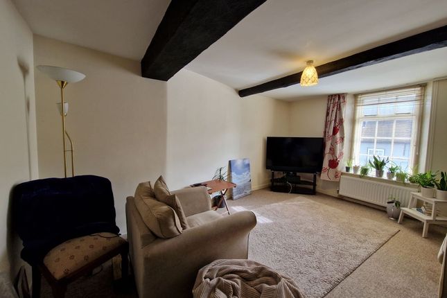 30, BLANDFORD FORUM photo 2