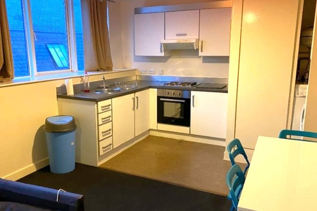 Flat to rent in Morledge Street, Leicester