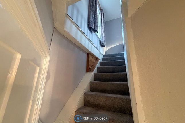 Fully Furnished Magdalene Street Wi Fi Included, Glastonbury photo 5