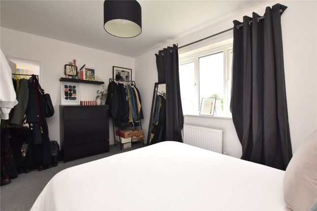 152, Cartmell Drive, West Yorkshire photo 5