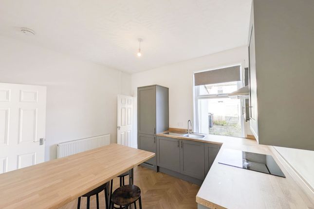 8, Oxford Street, Darwen photo 5