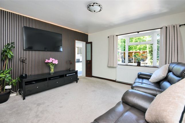 72, Canons Lane, Tadworth photo 2