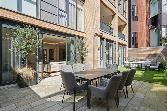 Flat One The Templars, Finchley Road, London photo 3
