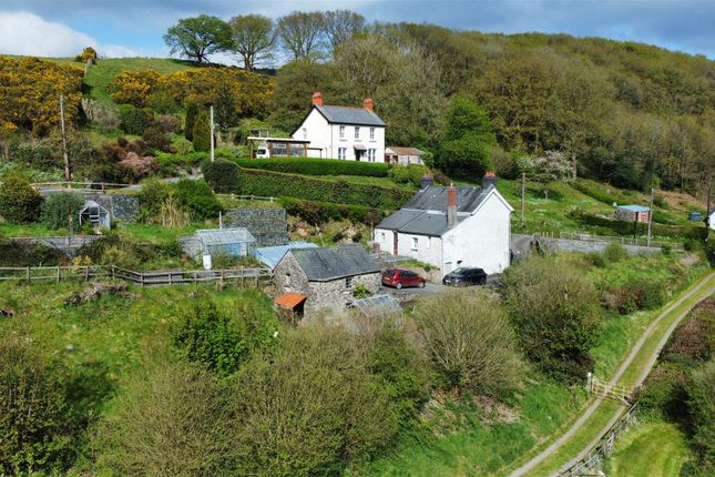 Garth, Cwrtnewydd, Llanybydder photo 4