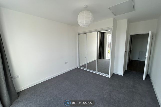 1-bed flat on Flat, Dower Court Biscoe Way, Wokingham, £1,500/mo