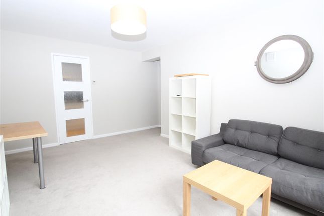 Thumbnail Flat to rent in Isis Close, London