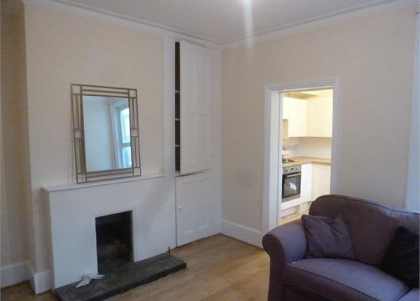 End terrace house to rent in Cholmeley Road, Reading
