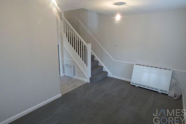 49, Blackmans Close, Dartford photo 5