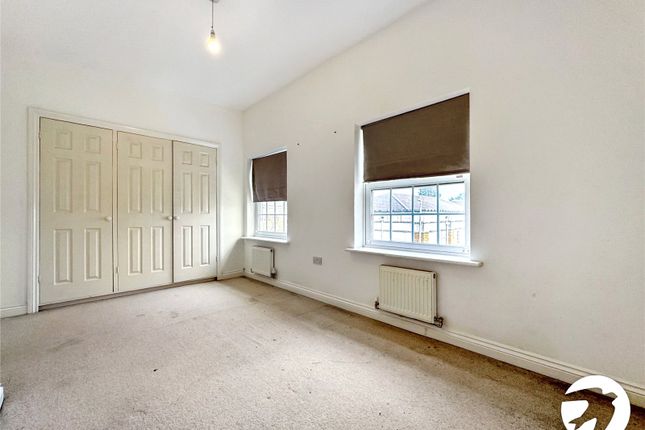 43, Marigold Way, Kent photo 4