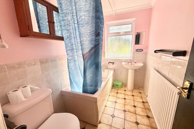 58, Ridgway Road, Luton photo 4