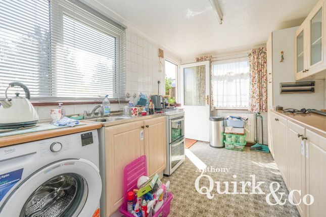 3, Welbeck Road, Canvey Island photo 5