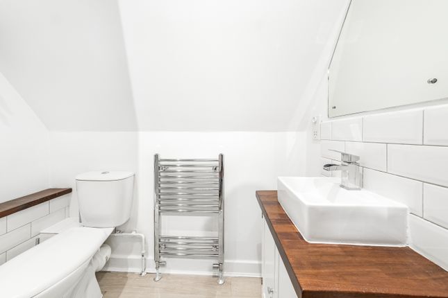 Flat for sale in Paxton Place, West Norwood