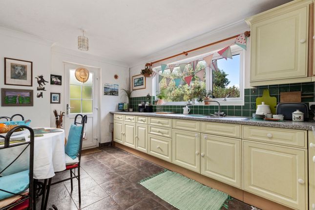 10 Ffordd Yr Afon, Haverfordwest photo 4