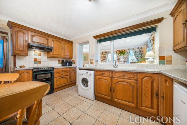61, Nelson Court, Thetford photo 2