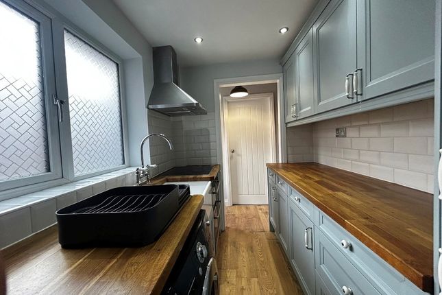 34, Colchester photo 4