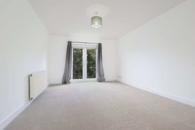 88, Bridgend, East Ayrshire photo 2