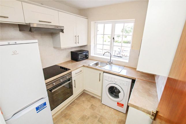 Flat 35, Southend House, 141, Footscray Road, London photo 2