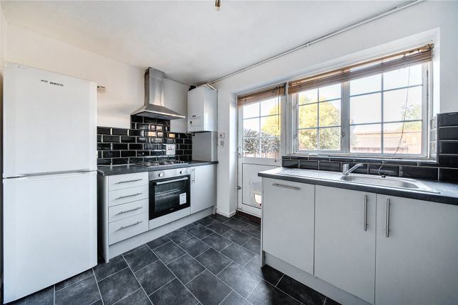 6, Sawyers Lawn, Ealing photo 4