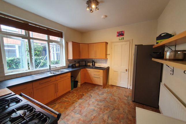 Terraced house to rent in Ashleigh Road, Leicester