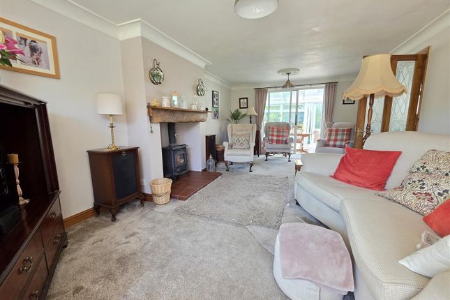 2, Green Gardens, Brockworth photo 2