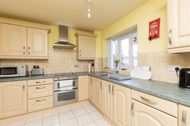 Flat 3, Ruthin Court, Dunbar Road, Preston photo 3