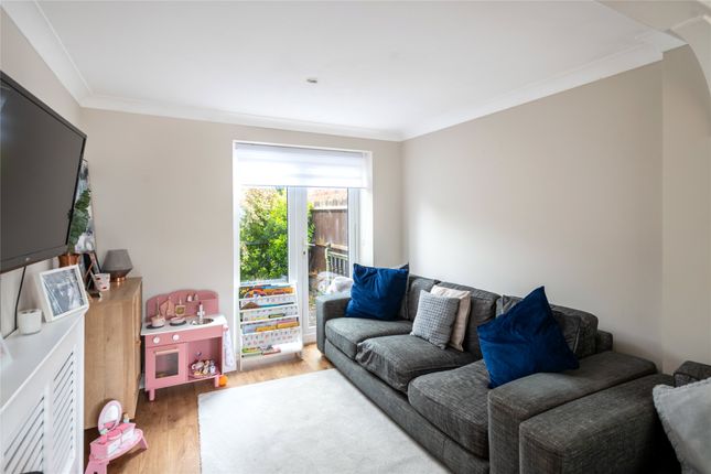 25, Staplehurst Road, Surrey photo 5