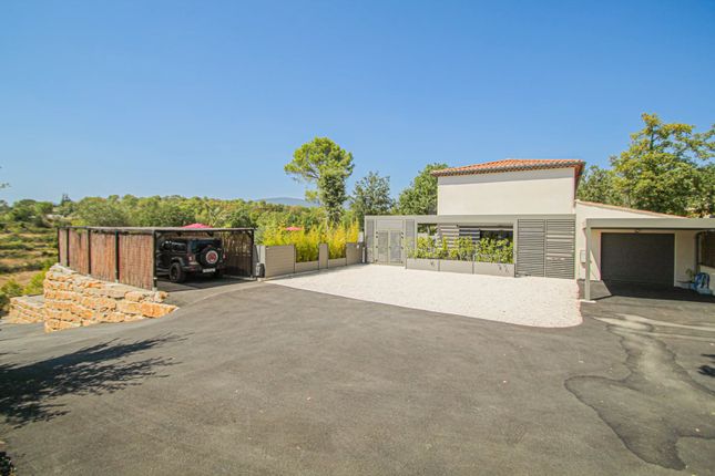 Villa for sale in St Paul En Foret, Var Countryside (Fayence, Lorgues, Cotignac), Provence - Var