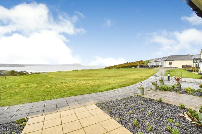 Flat for sale in Golf Course Road, Newport, Pembrokeshire
