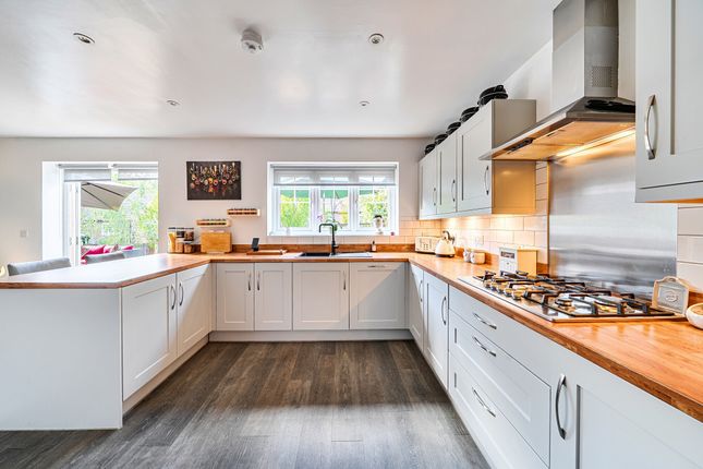 12, Yeoman Close, Bodicote photo 4