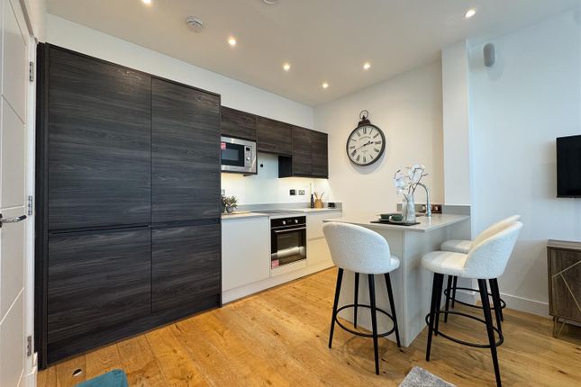 39 Circa, The Ring, Bracknell photo 3