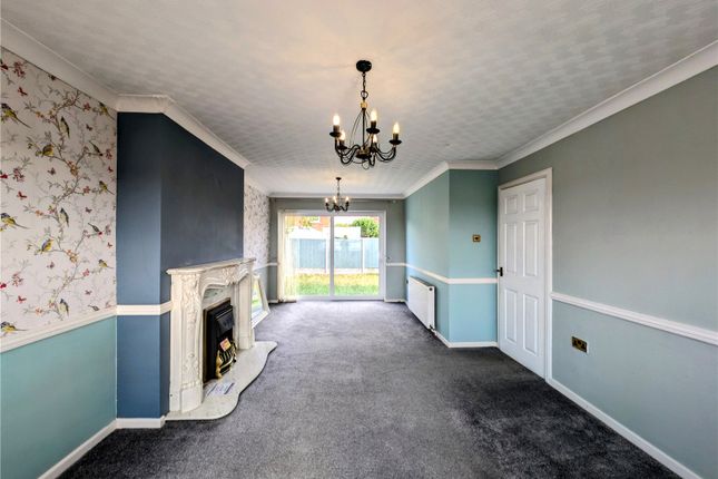 24, Windsor Drive, Worcestershire photo 4