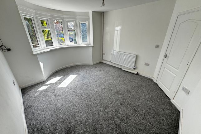 Detached house to rent in Ednam Road, Goldthorn, Wolverhampton