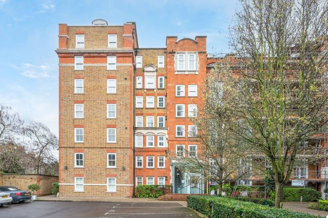 Flat for sale in Lawn Lane, Vauxhall, London