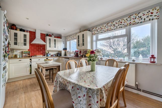 94 Beach Road, Chichester photo 4