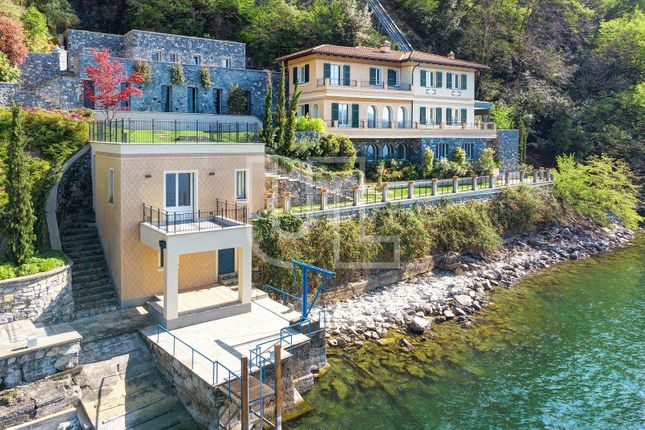Thumbnail Villa for sale in Torno, 22020, Italy