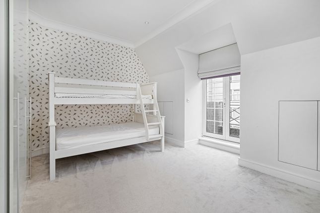 Flat for sale in Dorset Street, London