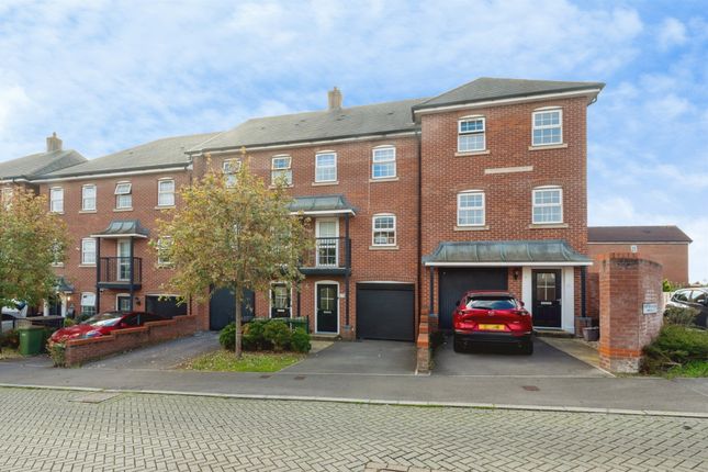 3-bed house on Ashton Gardens, Eastleigh, £375,000