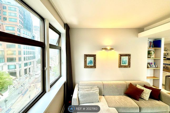 Flat, Bishopsgate, London photo 2