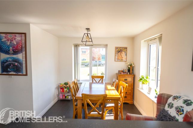 2, Filey Drive, Leicester photo 5