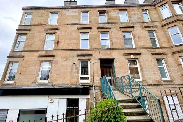 Flat to rent in Wardlaw Drive, Glasgow