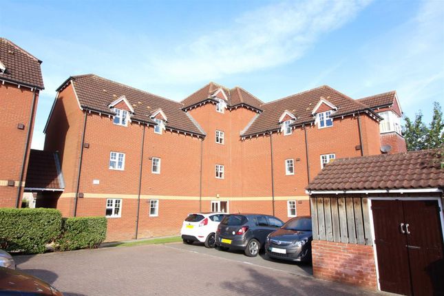 Thumbnail Flat to rent in Arthurs Close, Emersons Green, Bristol