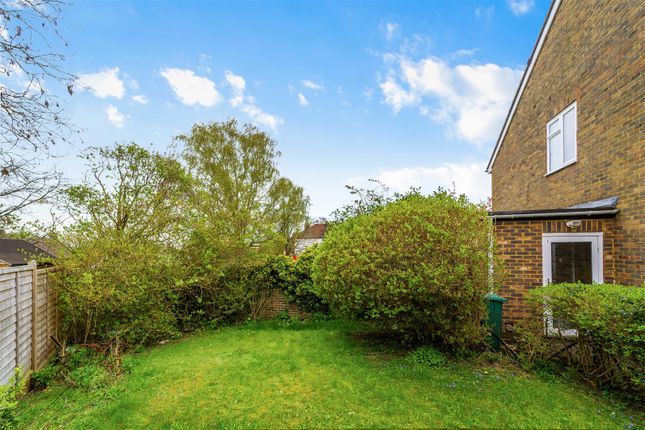 Maisonette for sale in Beacon Way, Banstead